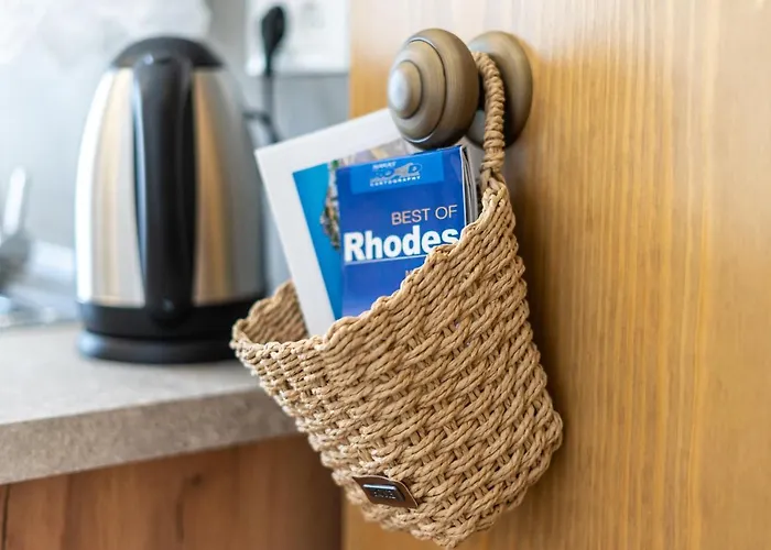 Medieval Poem Διαμέρισμα