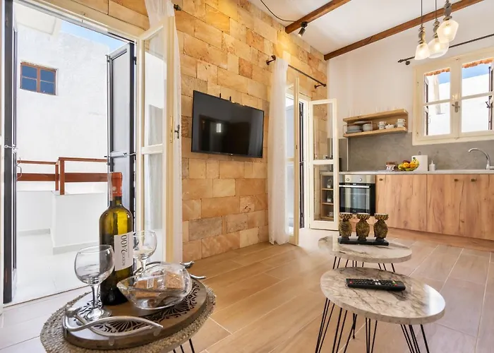 Διαμέρισμα Medieval Poem *