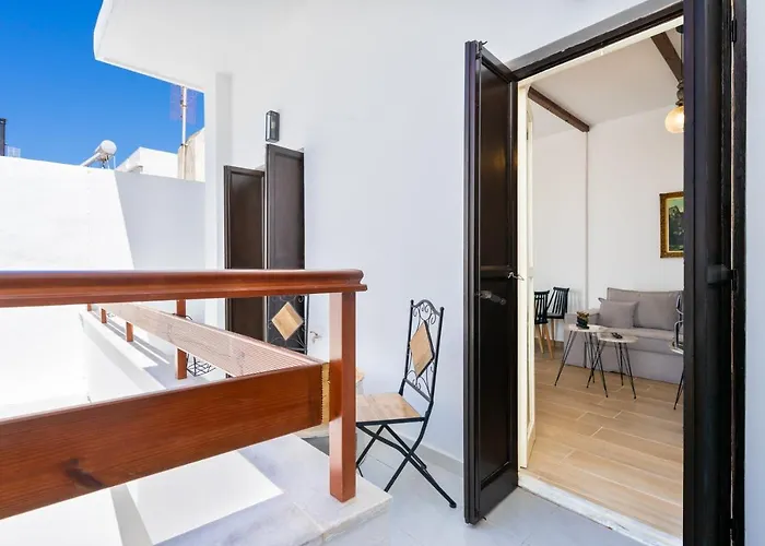 Medieval Poem Διαμέρισμα