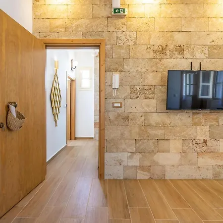 Medieval Poem Apartmán