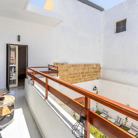 Medieval Poem Apartman