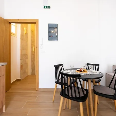 Appartement Medieval Poem