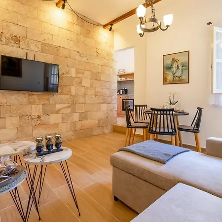 Apartament Medieval Poem