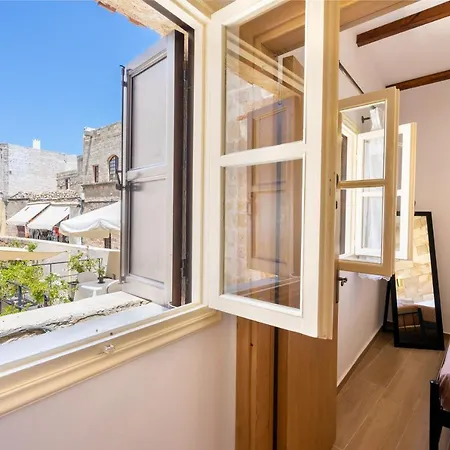 Apartament Medieval Poem *