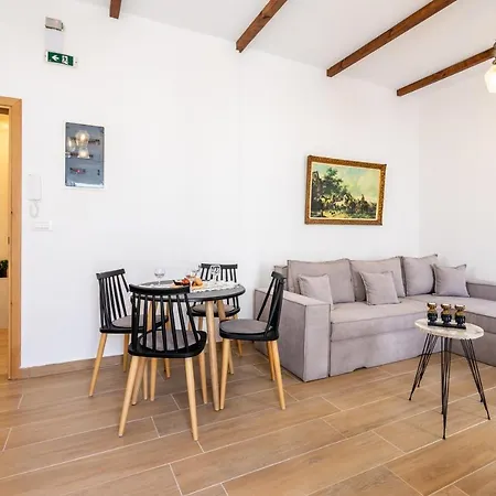 Medieval Poem Apartman Rhodes City