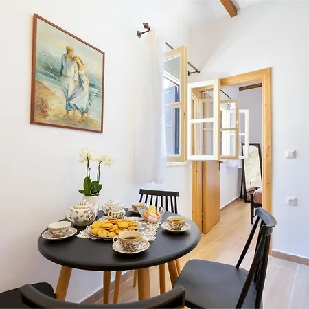 Medieval Poem Apartament *