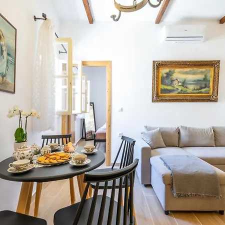 Medieval Poem Apartament