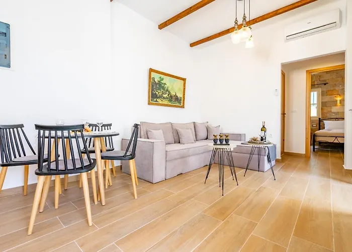 Apartamento Medieval Poem *