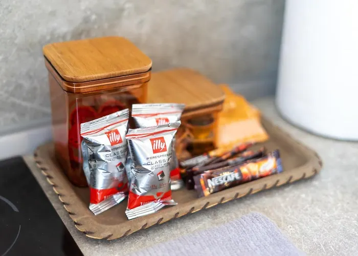 Medieval Poem Apartamento *