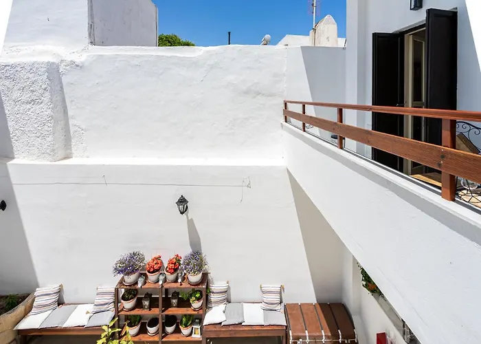 Medieval Poem Apartamento