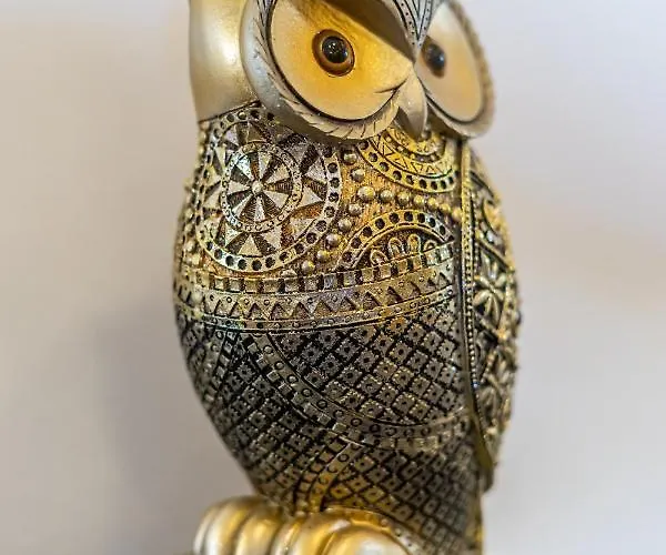 Medieval Poem Appartement